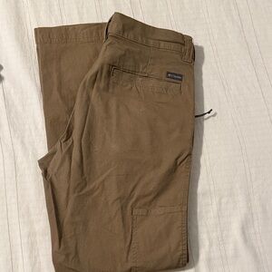 Columbia men’s khakis